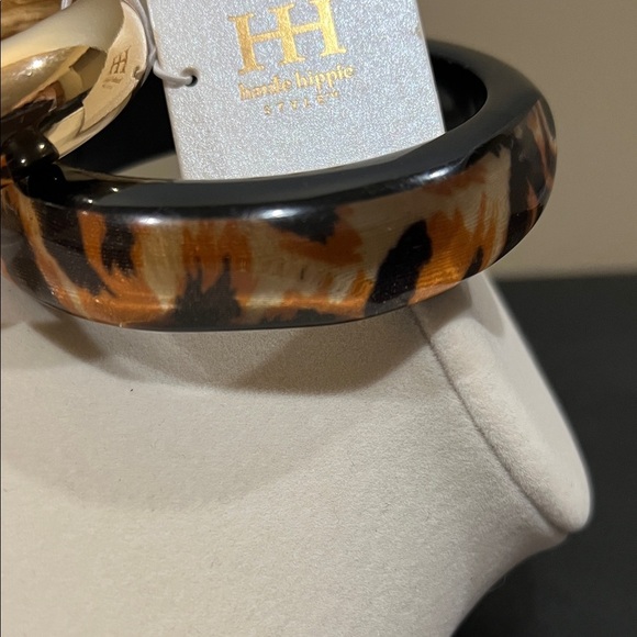 Haute Hippie | Leopard/Gold/Tiger Print Bangle Trio Set - Picture 7 of 14